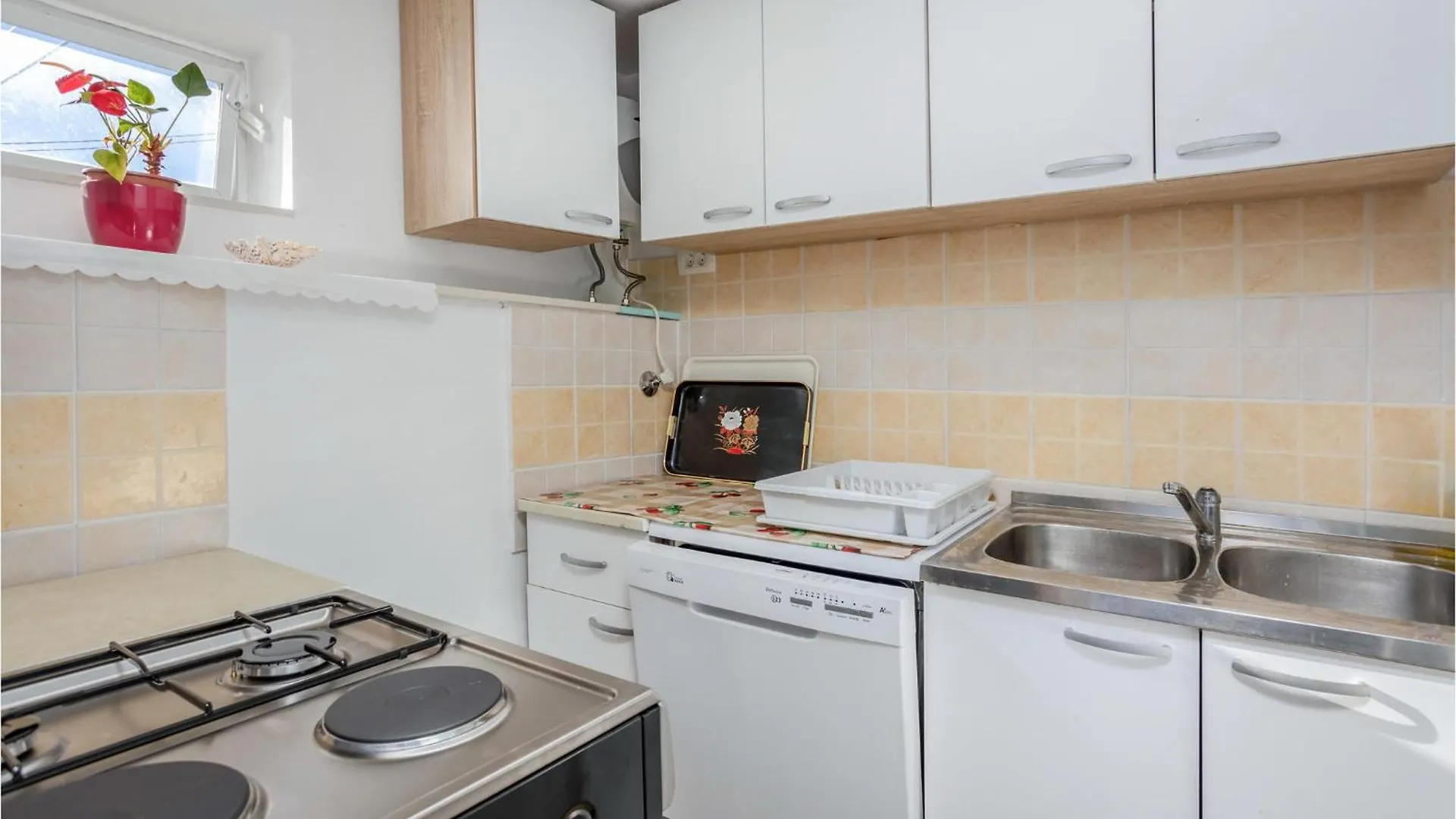 Stunning Home In Grmani, Smrika With Kitchen Holiday home Grmani