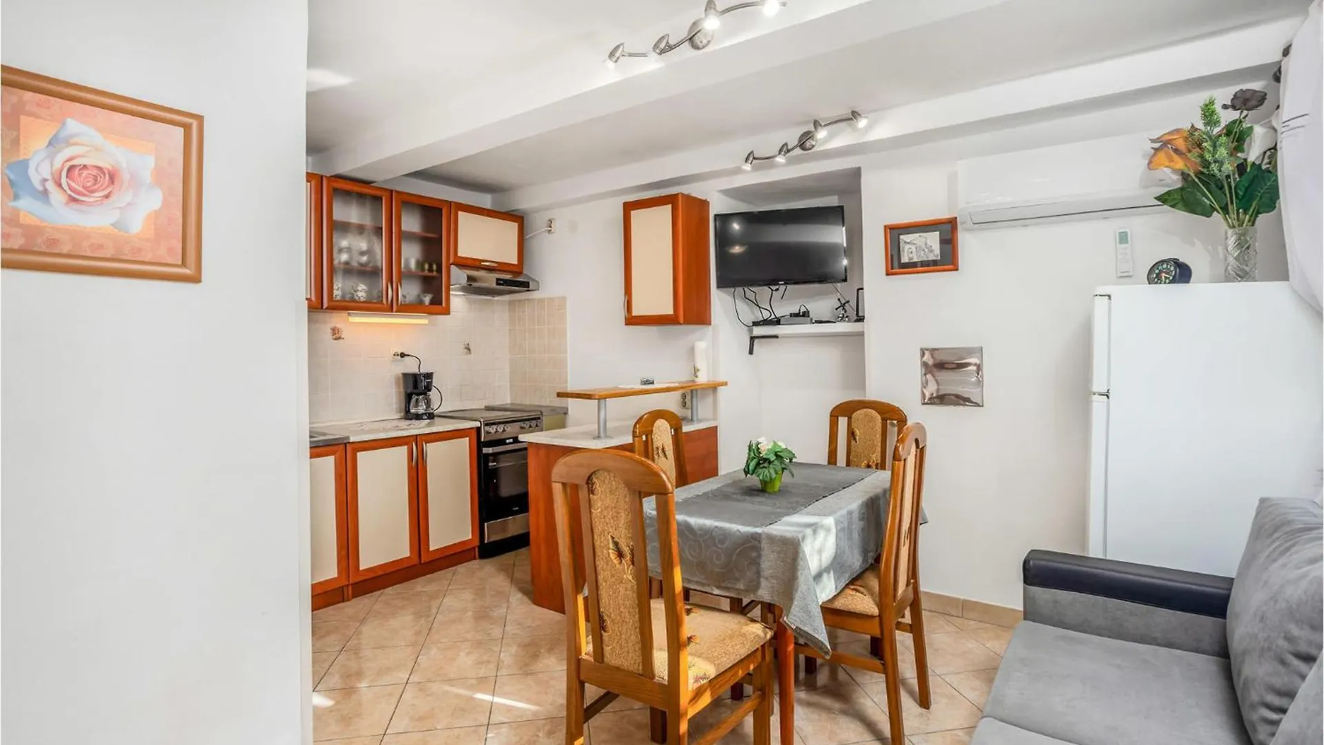 Holiday home Stunning Home In Grmani, Smrika With Kitchen Croatia