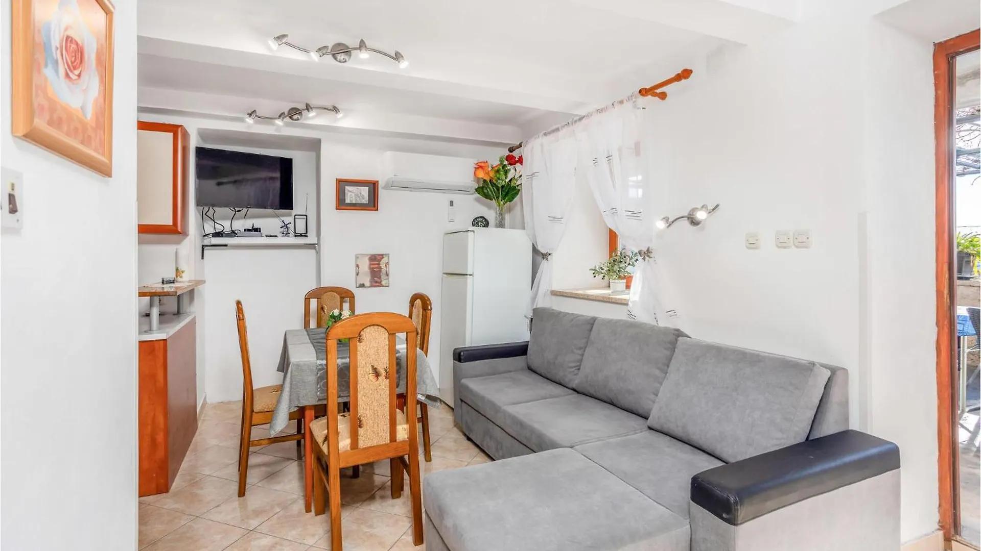 Stunning Home In Grmani, Smrika With Kitchen Grmani