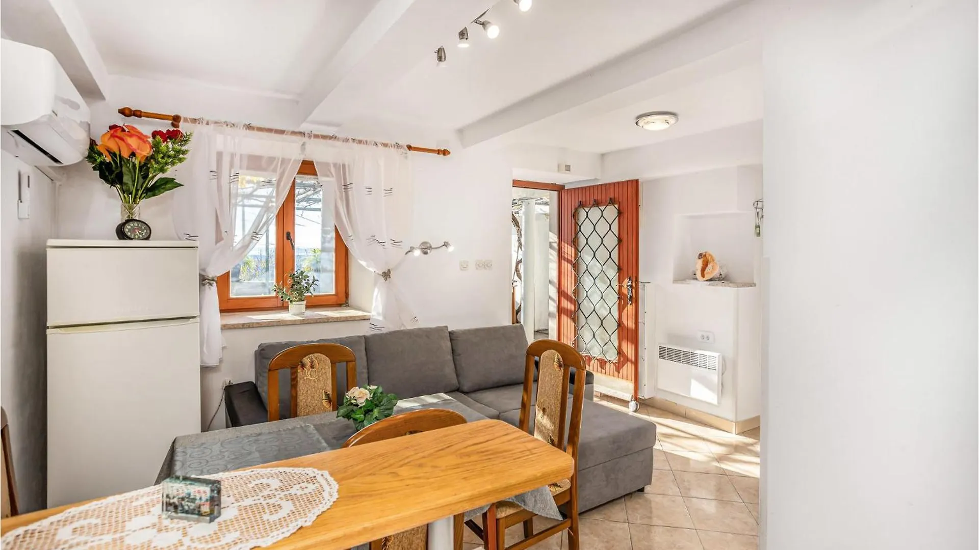 Holiday home Stunning Home In Grmani, Smrika With Kitchen